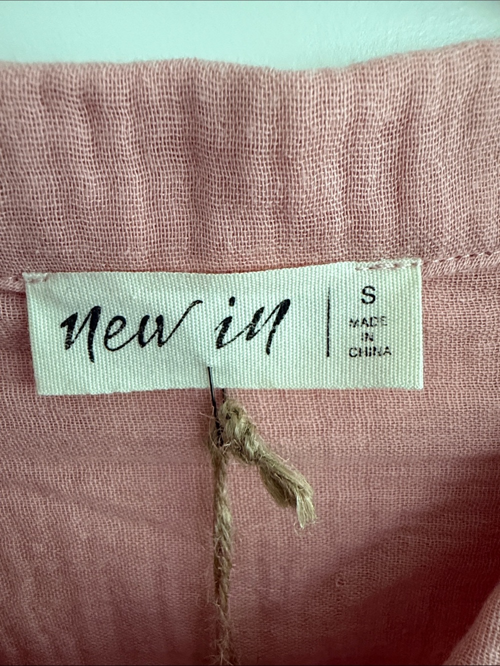 New In size small, Open Weave Button-Front Shirt Jacket in Dusty Pink - Picture 2 of 6